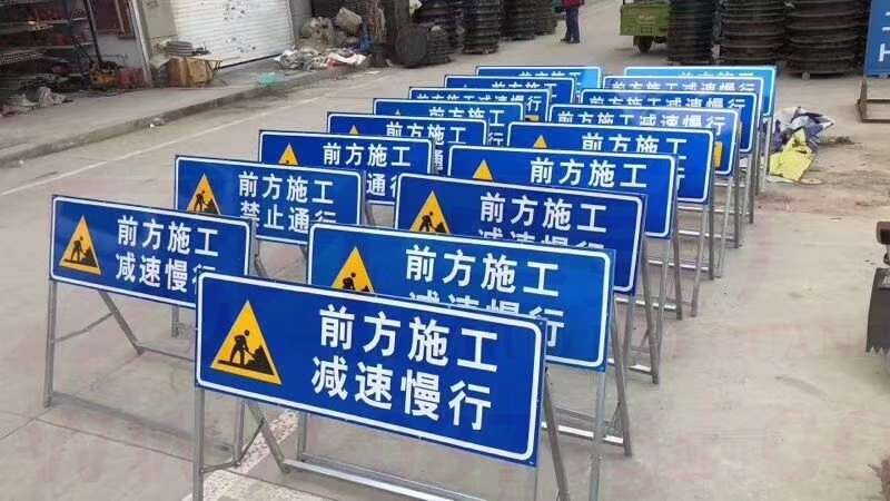 亚克力广告灯箱安装和使用方法